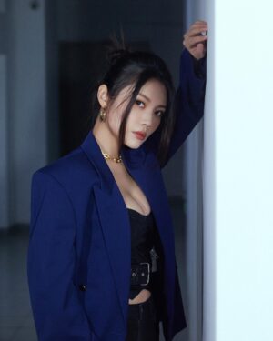 Raquel Xu Instagram - #电影纹身 发布会