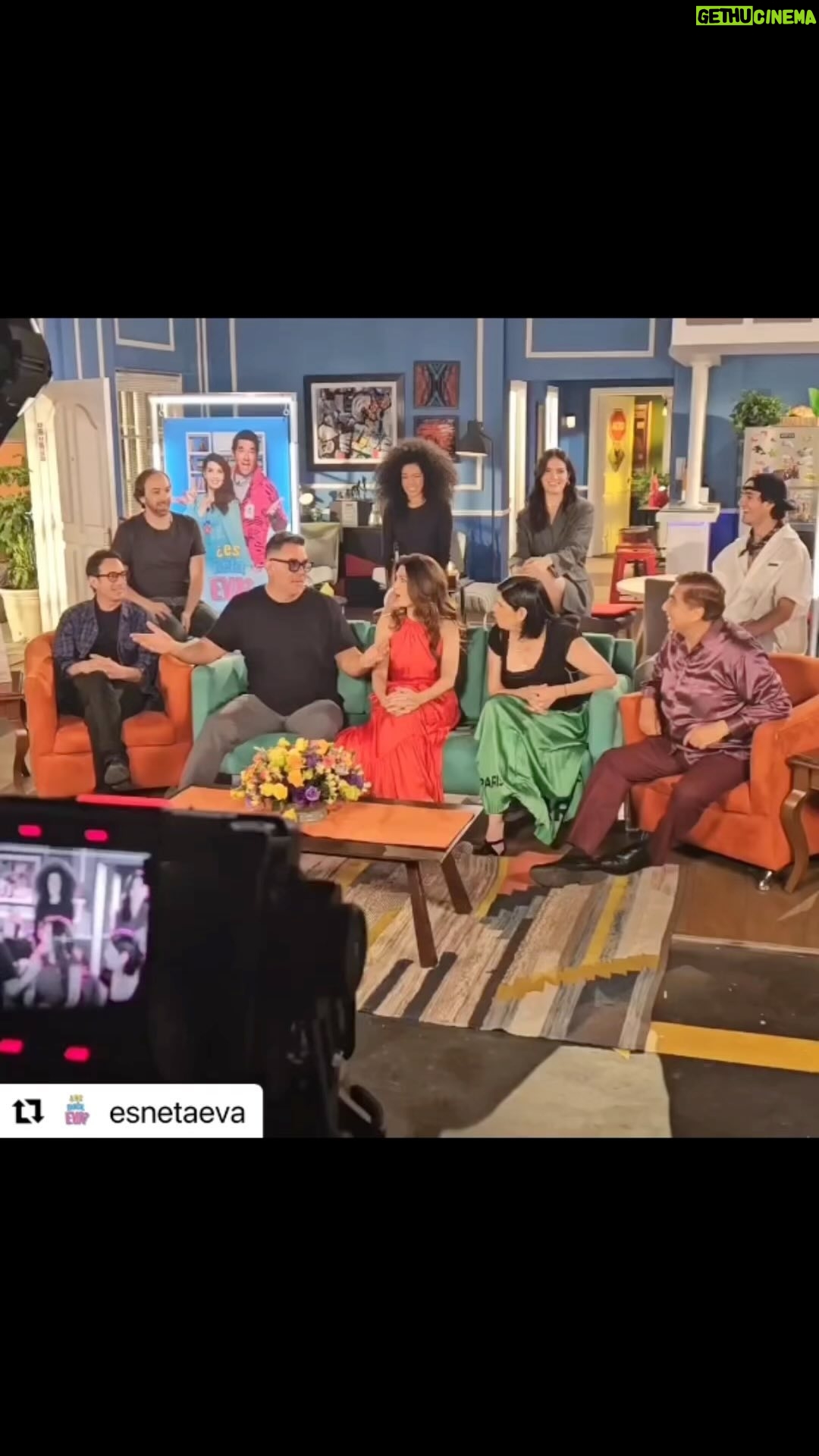 Raquel Garza Instagram - #hoy estuvimos promocionando nuestro programa @esnetaeva en el interior del país . #estamos en la cuenta regresiva . #los esperamos este 16 de Abril después del noti por @canalestrellas #productor @eliassolorio