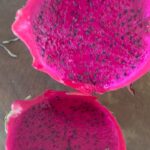 Raquel Meroño Instagram – RICO & FÁCIL
SAGO INDONESIO

Ingredientes 
Dependiendo del país en el que te encuentras  utiliza la fruta que más te guste.
Nosotras en Bali, Indonesia hemos optado por :
Papaya
Mango
Aguacate
Sandia
Fruta del dragón 
Coco

Agua de coco
Leche de coco
Sirope de grosella o granadina
Perlas de sago o tapioca 

Fresquito y delicioso!