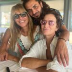 Raquel Meroño Instagram – Volver al sur ..dejarse querer por los amigos que te cuidan y  te recuerdan lo bonito que es recibir apoyo cuando la vida te rompe el corazón…
Gracias ❤️