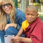 Raquel Meroño Instagram - Adiós Nepal! Gracias por tus estímulos sobrecogedores. Tus colores, sabores, cultura , naturaleza y sobre todo por una sociedad sumamente amable. Otro destino tachado de mi lista de deseos y es que no hay nada que me llene más que viajar. Mi padre me decía "Sé una mujer independiente y viaja mucho para ser libre y feliz" y tenía toda la razón ♥️💫
