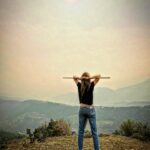 Raquel Meroño Instagram - Adiós Nepal! Gracias por tus estímulos sobrecogedores. Tus colores, sabores, cultura , naturaleza y sobre todo por una sociedad sumamente amable. Otro destino tachado de mi lista de deseos y es que no hay nada que me llene más que viajar. Mi padre me decía "Sé una mujer independiente y viaja mucho para ser libre y feliz" y tenía toda la razón ♥️💫