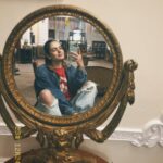 Rashmeet Kaur Sethi Instagram – HO HO HO
A very merry Christmas to all of you cuties❤️

Jacket: @supervintage.in 
Sweatshirt: @thriftpurger 
Jeans: @zara 
Shoes: @nike 
Bag: @valkyreclothing 
Necklace: @hm
