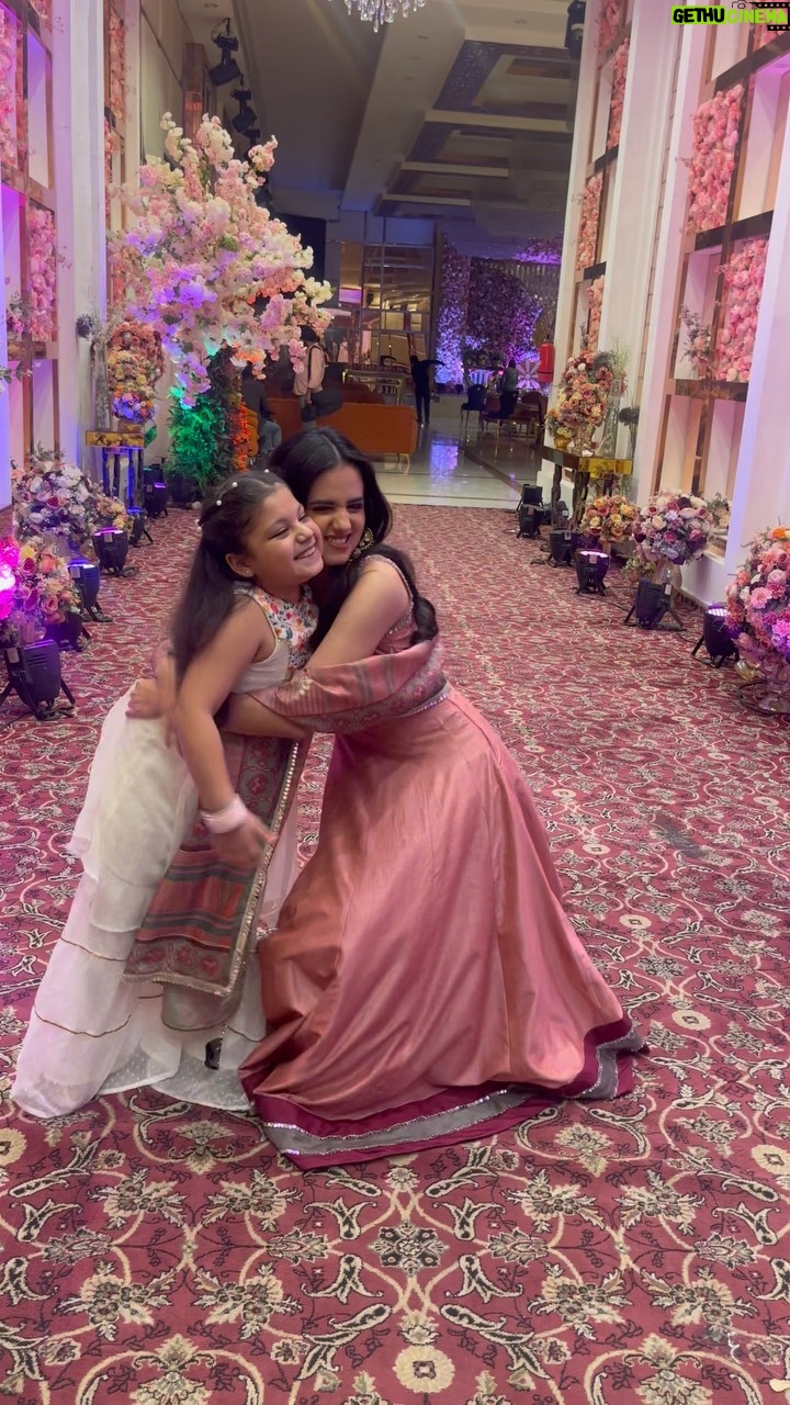 Rashmeet Kaur Sethi Instagram - Our Dance is an expression of our LOVE ❤️ Love you Eshu bhua @rashmeetkaursethi