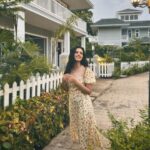 Rashmeet Kaur Sethi Instagram - 𝔹𝕖𝕥𝕨𝕖𝕖𝕟 𝕝𝕚𝕘𝕙𝕥 𝕒𝕟𝕕 𝕤𝕙𝕒𝕕𝕠𝕨𝕤. Dress: @emprallofficial 🫶🏻