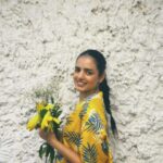 Rashmeet Kaur Sethi Instagram - Yellow isn't just a color. It's a positive attitude.💛🌻