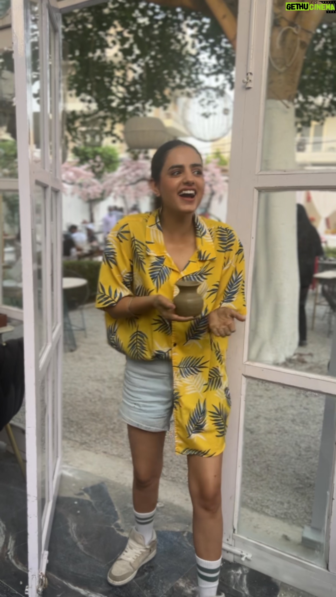 Rashmeet Kaur Sethi Instagram - Had fun at pottery workshop organised by @connect.wishlink 😍❤️