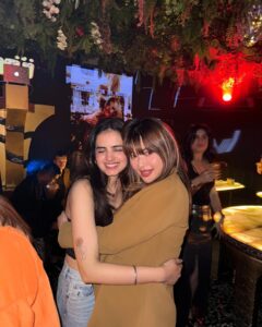 Rashmeet Kaur Sethi Instagram - First night in bangkok looked like this 😍 Made some friends and danced the night away🫶🏻🥰