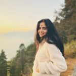 Rashmeet Kaur Sethi Instagram - Came to uttrakhand today and thinking about the first time i came here🥰 Thankyou @imabhinavjoshi for introducing this beautiful heaven to me that I absolutely love and to all three of you for treating me like a little princess @piyushk003 @dp_manojbajiya 🙈 For tolerating my tantrums😅 Miss you all, let’s take a trip again soon??🥺😍
