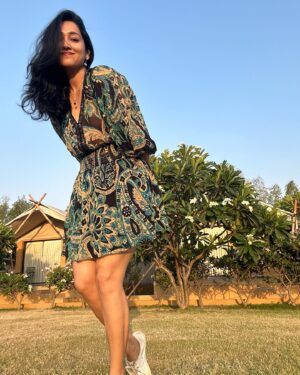 Rashmi Rajput Instagram - Beautiful location @aaryaclubandresort🌹❤️ and I love to click my own photos 😝