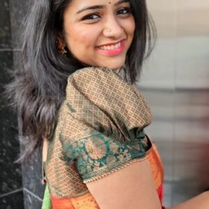 Rashmi Prabhakar Instagram - ಪುಟ್ಟ ಮಲ್ಲಿ 💓

Saree @vannamstudio 

#rashmiprabhakar #sareelove #sareereels