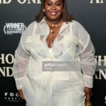 Raven Goodwin Instagram - Harlem Nights 🤍💜 Go see "A Thousand and One"! Congrats to all apart of this film its truly beautiful! Makeup @aleedeion_ Wearing @theninaparker x @macys