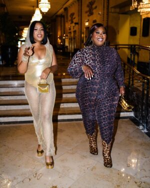 Raven Goodwin Instagram - Best 48 hrs! Had some 🔥 food in the #NOLA —Laughed the entire trip! Much needed sister time! Love you @yeahitscurtrice 🙏🏾🎉 #renaissance #renaissanceworldtour 

Custom bodysuit by @christian_omeshun 

Hair @sokontayejusxo 
Makeup @rimakefaces
📸 @dauphintales_