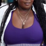 Raven Goodwin Instagram - Make a Anti-Inflammatory Salad with me! 🥬🥒🍅🍋🧅🧄 Recipe: Kale Mixed Greens Asparagus Heirloom tomatoes Walnuts Cucumber Red onion Roasted Chic Peas Salmon Season both sides w/ Pink Himalayan salt Corse black pepper Garlic powder Smoked paprika Sear on both sides in equal parts vegan butter and olive oil in a cast iron Asparagus: Coat in olive oil Season to your liking I used: Pink Himalayan salt Garlic powder & coarse black pepper Sauté in olive oil in a cast iron skillet Chic peas: Coat in Olive oil Season w/ Turmeric Garlic powder Pink Himalayan salt Smoked paprika Cumin Onion powder Roast on 400 for 30 min or until your desired crunch Vinaigrette: Dijon mustard Champagne vinegar Shallot Garlic Honey Olive oil Combine ingredients (whisk in olive oil last) Cherry compote: Cherries Rosemary One lemon zest of one lemon In a sauce pan, add frozen or fresh cherries, two sprigs of rosemary, honey, the juice of half a lemon, the zest of a lemon, and a pinch of salt once brought to a boil. Turn down and let simmer until the cherries have a syrup-like consistency. Add to vinaigrette mixture and season to taste. Combine salad ingredients, add dressing, garnish with parsley or any fresh herb of choice, top with salmon & enjoy! 🎥 @nachaa_manaya @savagexfenty #fentyambassador