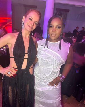 Ray BLK Instagram - Being surrounded by powerful, beautiful women that inspire me is what I need every day. Thank you @glamouruk for having me at the Women of The Year awards 🌺 Some commotion for the dress?!