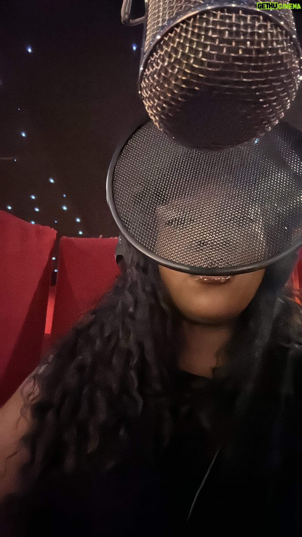 Ray BLK - 3 Likes - I am SO honoured to be the voice of this year’s @marksandspencer Christmas Ad covering this iconic song. From my hood to your homes 🥹 My Catford teenage self would be proud. This Christmas, only do what you love 🎄
#lovethismasnotthatmas