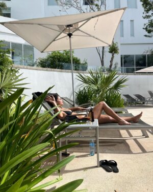 Raya Guenet Instagram - Un petit carrousel mexicain pour vous remercier de votre soutien.
Ce post n’est pas un lieu où vous pourrez défouler votre haine contre qui que ce soit librement. Merci à mes copines de tournage qui sont devenues mes copines de la vie. Et merci à vous, l’aventure continue mais malheureusement cela sera sans nous🤍