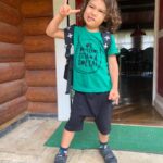 Rayana Carvalho Instagram – Um volta às aulas rock’n roll sim! Pq lugar de criança é na escola!🤘🏼📚✏️🖤