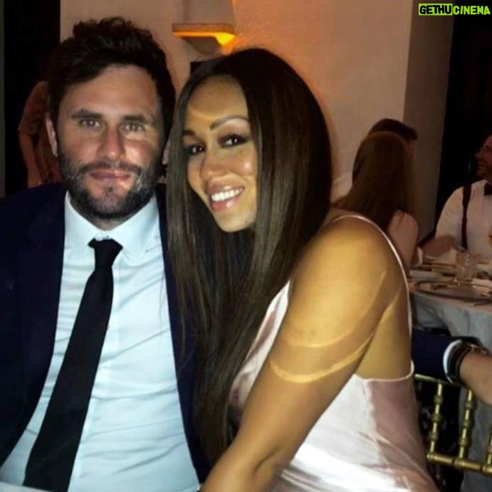 Rebecca Ferguson - 10.9K Likes - I am So ‘Happy’ to announce I am engaged to the love of my life ❤️ 💍👰🏾🤵🏻♂️
Dreams can come true ❤️