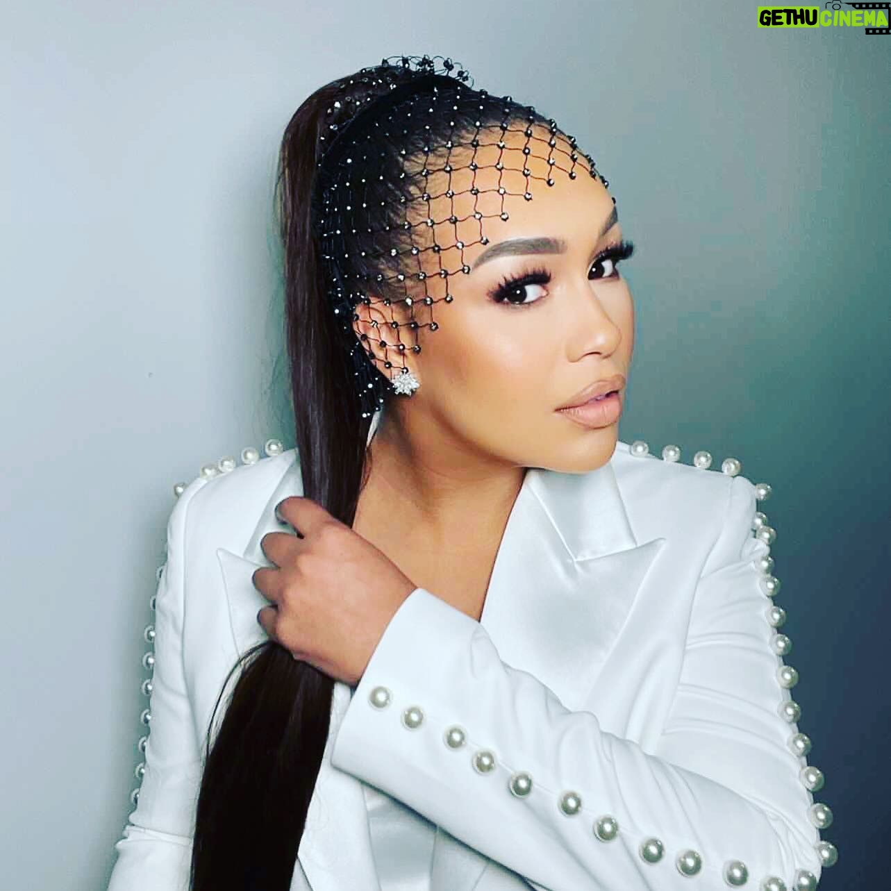Rebecca Ferguson - 2.3K Likes - Don’t come for a strong woman who knows who she is and knows her ancestral history! 👸🏽
I am not afraid to challenge so called powerful men when they are out of line✌🏾
Piers got taught a lesson today the same lesson I’ve been teaching his little group of friends!