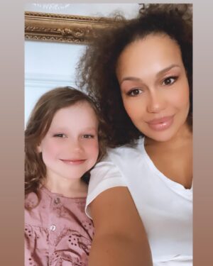 Rebecca Ferguson Instagram - Stay at home mum life is EVERYTHING ❤️
