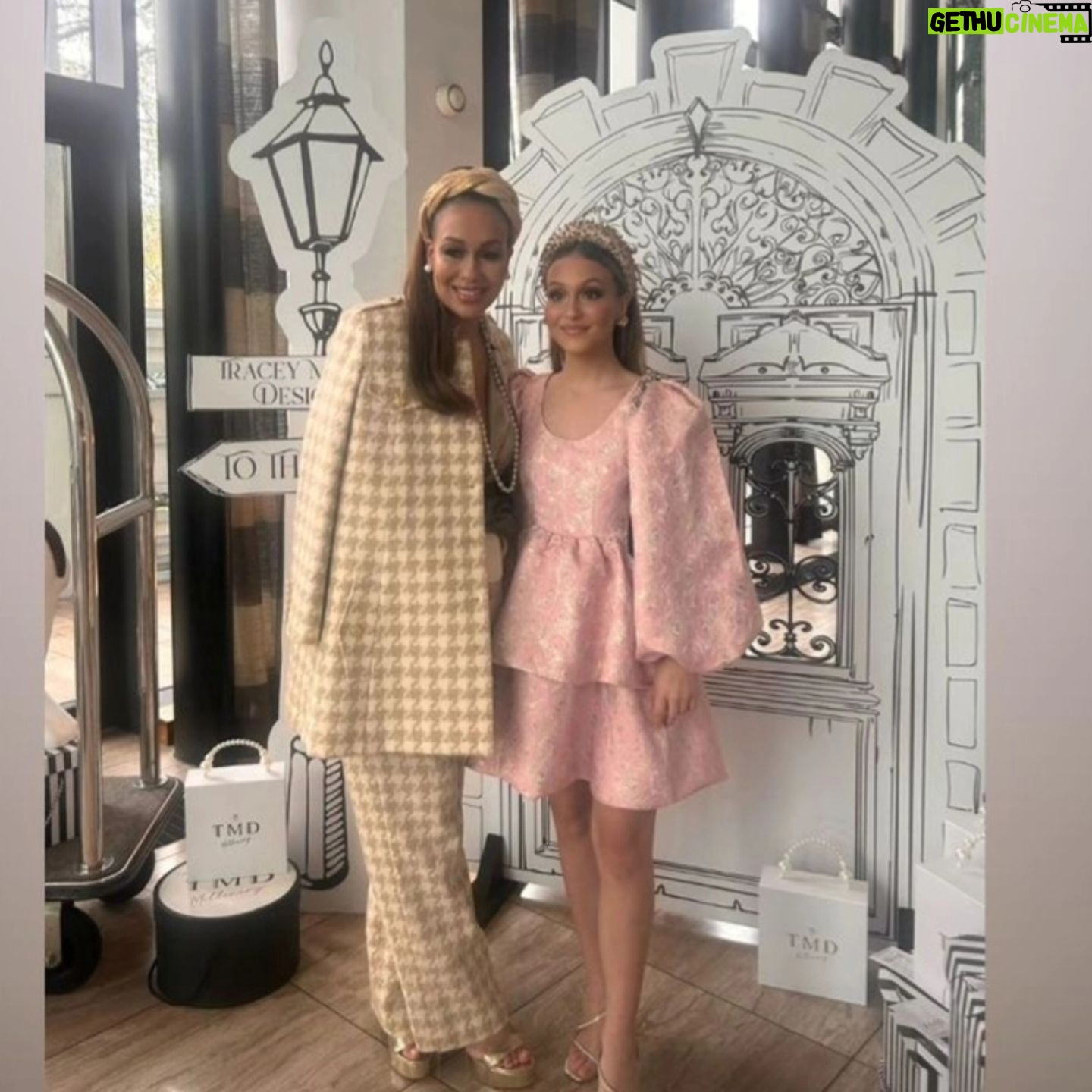 Rebecca Ferguson - 2.3K Likes - A last minute decision turned out to be the most beautiful day! Thank you @thejockeyclub #ladiesday
Also @hollandcooperclothing @jadehollandcooper forever my favourite brand to wear ❤️
Also thank you to all of the lovely staff at Aintree race course who treated us so well!
Not forgetting @hiltonhotelliverpool
For allowing my baby to run around like mad, he loved it! 😍