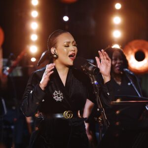 Rebecca Ferguson Instagram - A truly wonderful set for #R2PianoRoomMonth ✨

Listen to @rebeccaferguson__’s performance with @bbcconcertorchestra on @bbcsounds 

And watch it later today on 
@bbciplayer