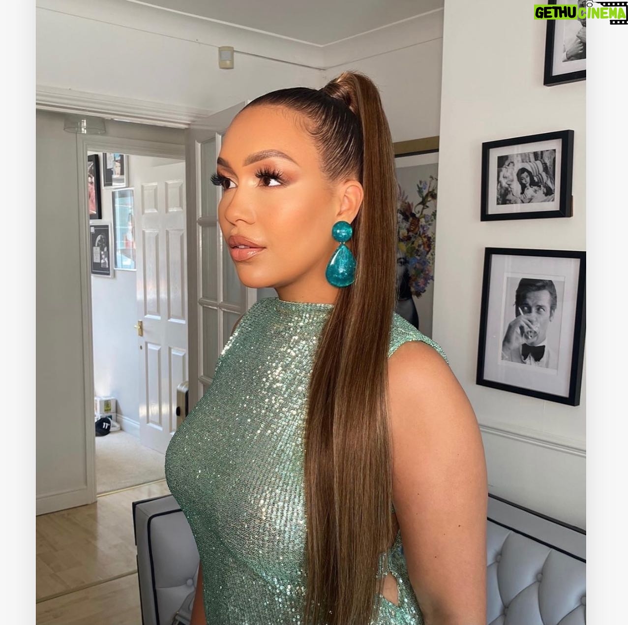 Rebecca Ferguson - 2.8K Likes - Butterfly 🦋 💎🦋