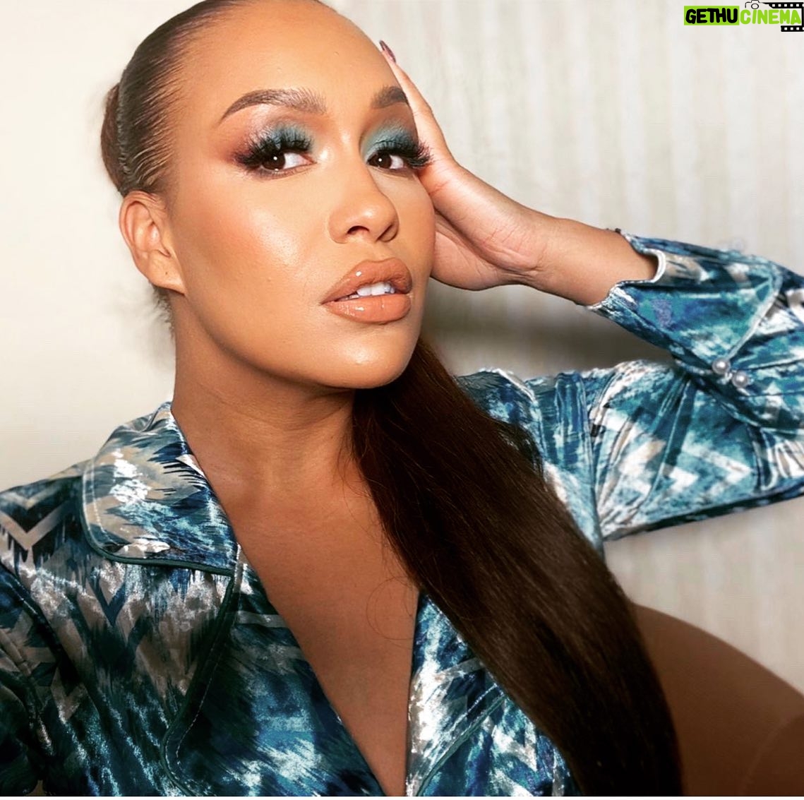 Rebecca Ferguson - 1.4K Likes - 🌊