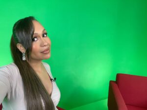 Rebecca Ferguson Instagram - Started filming parts for my new show today.... ☺️🧿