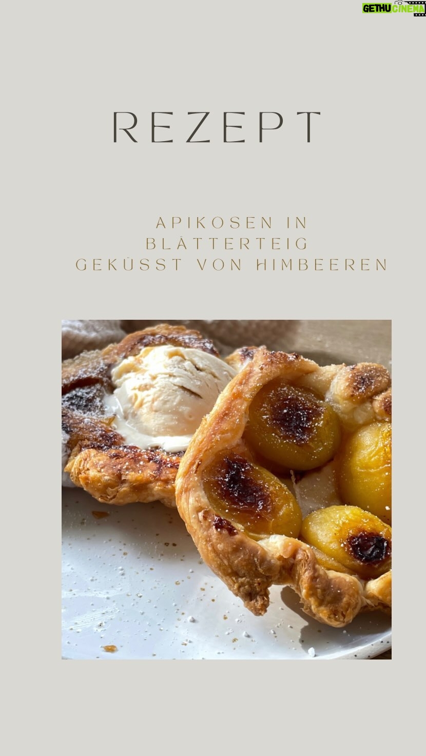 Rebecca Lina - 671 Likes - Soo lecker
Sooo einfach
Ziemlich selbsterklärend, oder ?
Aprikosen auf ein Backblech legen
Himbeeren, Ricotta , Pudding was auch immer ihr mögt drüber geben
In Blätterteig einpacken und dann bei 180 grad etwa 35-40 Minuten in den Ofen.
Fertig
Ihr könnt anstelle der Himbeeren oder noch dazu Ricotta auf die Aprikosen geben. Mit ein wenig Zimt und Vanillezucker sicher auch super lecker!
Alles Liebe
Rebecca