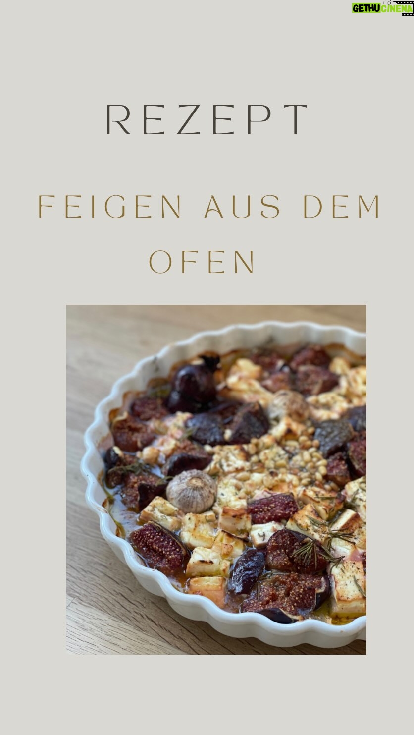 Rebecca Lina - 1.3K Likes - Feigenliebe
_________________
Feigen
Schafkäse
Olivenöl
Gewürze
Knoblauch
Zwiebel
Thymian und Rosmarin
Pinienkerne
Alles in den Ofen bis es schön braun ist
Dann m Besten direkt auf der Schüssel mit Brot genießen.
Lecker