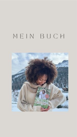 Rebecca Lina Instagram - Es fühlt sich tatsächlich ein wenig an als würde ich hier gerade ein drittes Kind in den Armen halten- ich bin überwältigt, glücklich und sooo stolz auf mich, denn dieses Buch entspricht so sehr mir und fügt alles zusammen was ich liebe, was sich weiß und was ich in die Welt bringen möchte um : Liebe, tiefe Verbundenheit und Heilung in die Welt zu bringen. Mit diesem Buch seid ihr alle das ganze Jahr über dazu eingeladen die Jahreszeiten und einzelnen Monate zu integrieren. Natürlich ist es voller Ruhe und schöner Bilder, Rezepte, Dinge zum Selbermachen schöne Geschichten und Texte sowie Meditationen, die dazu einladen in die eigene Ruhe zu kommen - um die laute Welt da draußen für einem Augenblick zu vergessen und ganz in Verbindung mit dem eigenen selbst zu sein. 
Ich liebe mein Buch und ich weiß, ihr werdet es auch Lieben! 
Ich freue mich über ein jeden Menschen der mit mir auf die Reise von Grounded geht. Knappe 400 Seiten kommen da auf euch zu, die Zeichnungen und Bilder sind alle von mir. Und es muss nicht auf einmal gelesen werden sondern darf Monat für Monat wieder in die Hand genommen werden 🤎
In Liebe 
Rebecca
