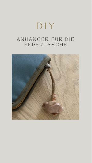 Rebecca Lina Instagram - Ein schneller hübscher Holzanhänger für die Federtasche. Dauert 5 Minuten und euer Kind freut sich das ganze Schuljahr darüber. 
Ich habe einen kleinen Holzhasen von @ostheimerwoodentoys genutzt ( unbezahlte Werbung______selbstgekauft direkt im Ostheimer Laden)
