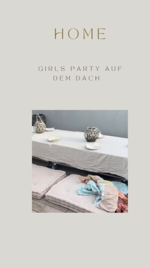 Rebecca Lina Instagram - Girls Night Party 
___________
Mama , der Sommer war verregnet, kalt und und ich habe wenig erlebt, ich würde gerne etwas cooles machen… kann ich eine kleine Party machen? Ich finanziere es komplett alleine und räume alles auf! 
————————
Das Ergebnis sehr ihr hier ! Es war ein schöner Abend, leckeres Essen ( Green Goddess Salat, vegetarische Burger und Kartoffel Wedges, viele Süßigkeiten, Chips, Kichererbsensalat , Berry Cocktails, Wasser mit Gurke, Rosenblüten und Melisse) eine Nacht in der viel gekichert wurde inklusive Regen und Umzug ins Haus. Waffeln am Morgen in der Sonne. Das Lachen der Mädchen erfüllte das ganze Haus es war so schön.
——————
Ich finde es sooooo sooooo wundervoll zu erleben wie unsere Tochter jeden Moment in ihrem Leben zelebriert und einfach lebt. Es ist auch eine schöne Erinnerung an mich - einfach mal die besten Freundinnen einladen und die Feste feiern einfach so, wie sie einem in den Sinn kommen ohne Grund- einfach nur das Leben die Liebe und Freundschaft feiern. Eine Handvoll einfaches Essen - ein leckeres Getränk fertig. 
In diesem Sinne ein schönes Wochenende für euch alle.
