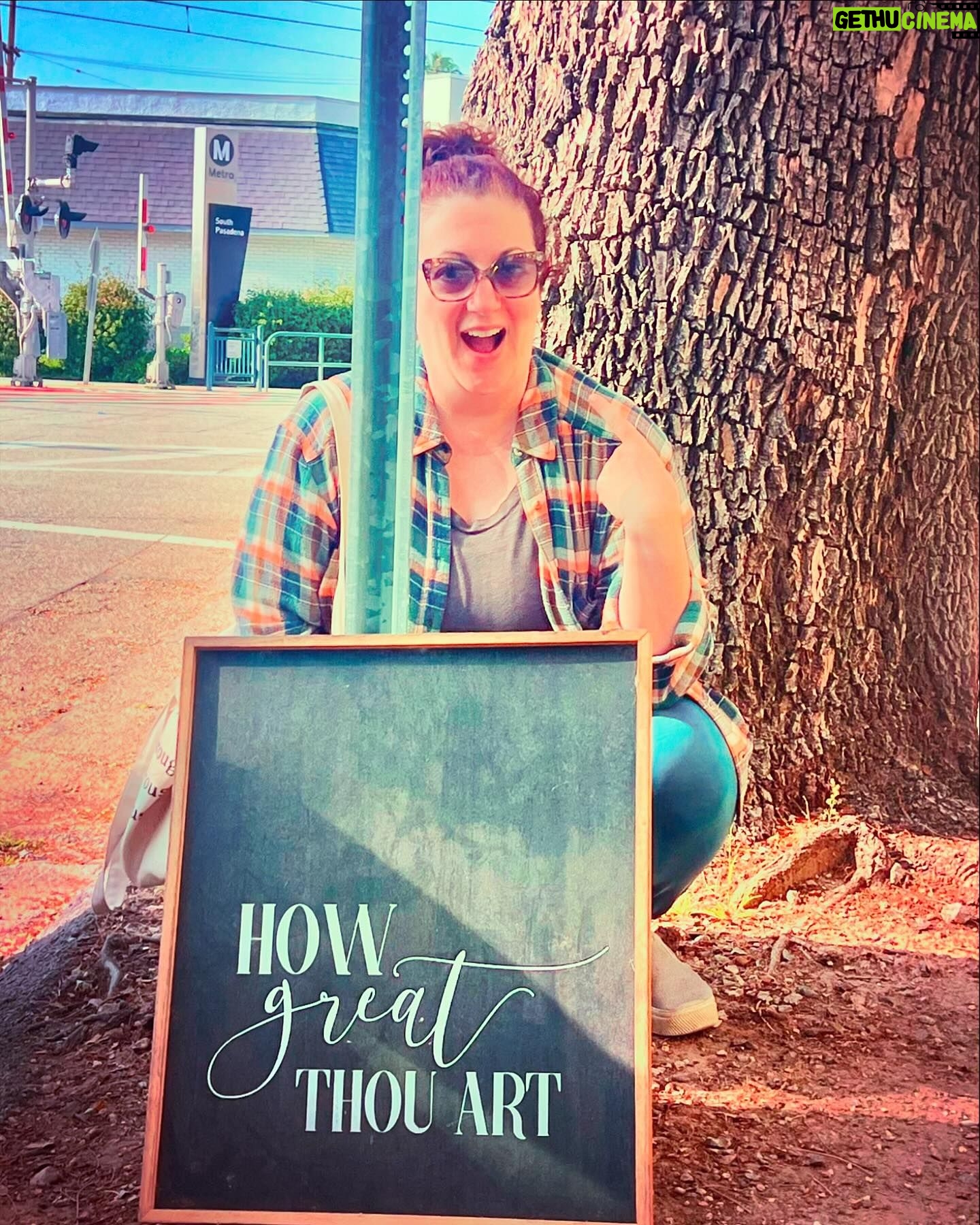 Rebecca Metz - 87 Likes - Farmers market yesterday & @krimsonstudio today. When the universe sends you love notes, TAKE ‘EM.
Ooh universe, you big ol’ flirt 😍