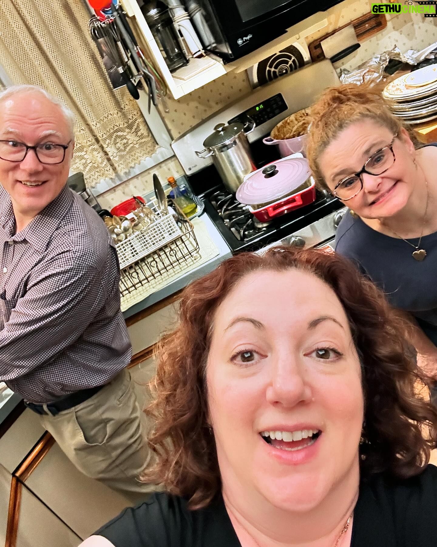 Rebecca Metz - 146 Likes - Passover 2024
1 - Quenelle lesson from Dad, forever upping his gefilte game
2 - let all who are hungry come and eat
3 - then let these three do approx. one thousand dishes
4 - bestie afterparty @thejester_nj