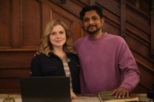 Rebecca Wisocky Instagram - Ghosts is back with a new episode tonight!! ´Hello, Brother’ was written by @guy.endore.kaiser directed by @tfod and guest stars @therealcarolineaaron @jahnglayzer & @betsysodaro Thanks for watching folks! 👻🎉👻