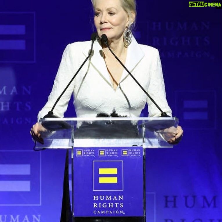 Rebecca Wisocky - 1.5K Likes - Incredibly inspired by last night’s @hrclosangeles event. A date with my love @johnlhartman , beautiful words from Kelley Robinson, Jean Smart, Sterling K. Brown, Dr. Jill Biden. Many old and new friends. #WithoutException
Superb HMU by @richardnormangrant & @lexwmakeup ⭐️