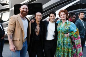 Rebecca Wisocky Instagram - We had a great time at the big #FYC @televisionacad event yesterday and we looked goood! Thank you to everyone who came out to celebrate @ghostscbs and all of the other exceptional talent on @cbstv 
Dress: @alemais.official 
HMU: @richardnormangrant & @lexwmakeup 💕