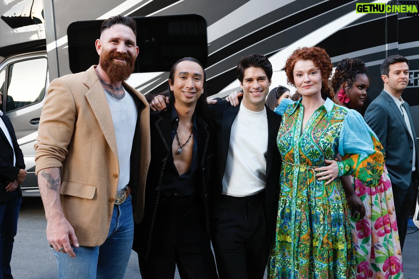 Rebecca Wisocky - 1.5K Likes - We had a great time at the big #FYC @televisionacad event yesterday and we looked goood! Thank you to everyone who came out to celebrate @ghostscbs and all of the other exceptional talent on @cbstv
Dress: @alemais.official
HMU: @richardnormangrant & @lexwmakeup 💕