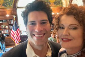 Rebecca Wisocky Instagram - Still gobsmacked from our @ghostscbs visit to the Library of Congress! Thank you to everyone there for hosting such a wonderful illuminating event. From our brilliant guide Mark Conner to all the curators (especially Barbara Bair the historian who curated an amazing and surprising collection of artifacts from Hetty’s era!) to @roswellencina who moderated a fantastic panel… We were just blown away. AND to the over 500 Ghosts fans who came out to spend the day with us- thank you WE LOVE YOU! 👻💓👻 Put @librarycongress at the top of your must see list! It is filled with countless astonishing works of art but my favorite was the dome in the main reading room featuring a painting representing Human Understanding in which a woman lifts the veil of ignorance looking forward to intellectual progress. #breathtaking #nationallibraryweek #ghostscbs #historylovers