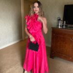 Rebecca Breeds Instagram - My dress was in honour of the Behati Prinsloo flower. 🌷And Bryan Browns trousers. I lit up the moment @jdos___ handed it to me. The perfect dress for the perfect night for the perfect show with the most perfect people. Thanks to all the wonders that brought it together and the biggest thank you to @thekickgurry for being a Maverick. Styling @jdos___ Dress @_aje_ Makeup @sarahtammer And my family at @bixiecolour @stella_bixiecolour @shereeknobel_bixiecolour for the fresh tone and styling for the night. 💕💕💕