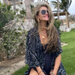 Rebecca Gayheart Instagram – ¡Bajo el sol con mis amigos! ☀️🇲🇽 #cabo #springbreak #beehive