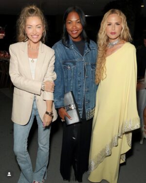 Rebecca Gayheart Instagram - Recap of a beautiful night ! Thank you Rachel 💛✨💫#womensupportingwomen #curateur #ohwhatanight