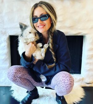 Rebecca Gayheart Instagram - Time to hit the road 💜. #easterweekend #caligirl #letsgo
