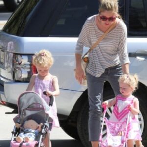 Rebecca Gayheart Instagram - Throwing it back to some mommy moments from years ago when I still had babies 👶🏼. #tbt #throwback #momofgirls
