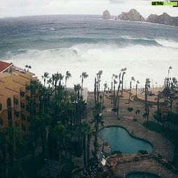 Rebecca Jones Instagram - #kay #cabo #💪🏼