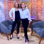 Rebecca Jones Instagram - Un encanto, como siempre, confesarme sin pudor alguno con mi querida Boris @auroravallel ♥️ Desliza ➡️ y nos verás en el mismo set de #confesiones pero hace 4 años 📺♥️🤩 @tlnovelas_tv