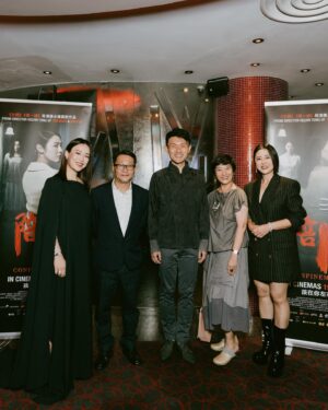 Rebecca Lim Instagram - So happy my family could turn up in full force to support my very first leading role in a movie! 🤍🥹🤍 
Thank you Kelvin Tong 导演 for this amazing ride 🙏🏻

Pregnancy hormones definitely made me very emotional and teary eyed from all the love received from friends and fans alike at our Singapore gala premiere 🤍

#ConfinementTheMovie premieres in Singapore, Malaysia and Hong Kong TOMORROW 😊 It would mean so much to us if you give it a chance and watch it in the theatres. 
Sincerely hope you enjoy it 🤍
